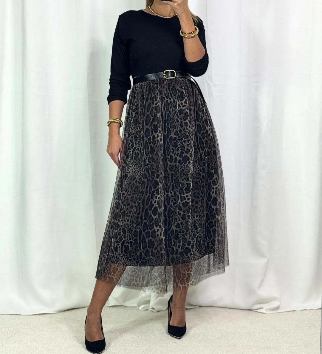 Maxi jurk met zwarte ribstof top en panterprint rok