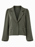 Olijfgroene dames blazer met pofmouwen, pofschouders en een enkele knoopsluiting